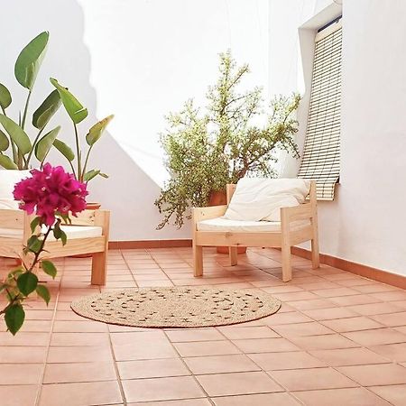 Serendipia: Tu Hogar En Este Blanco Pueblo 弗里希利亚纳 外观 照片